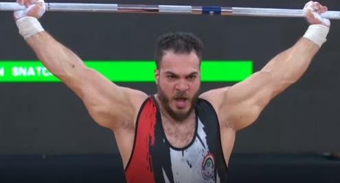 إنجاز تاريخي.. كريم كحلة يتوج بذهبيتين وفضية في بطولة العالم لرفع الأثقال